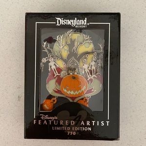 Disney nightmare before Christmas collectable Pin
